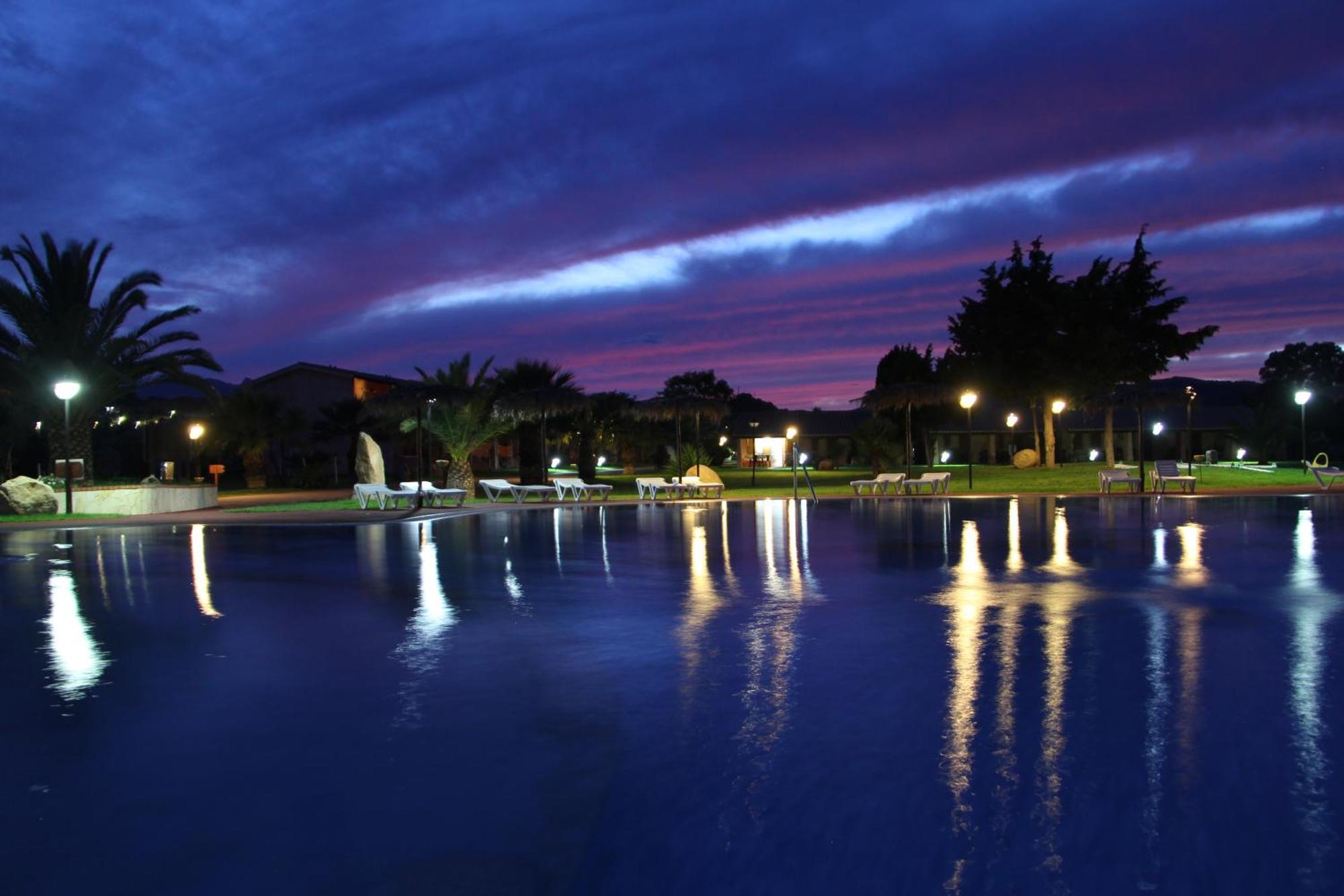 Rey Beach Club Monte Nai Ngoại thất bức ảnh