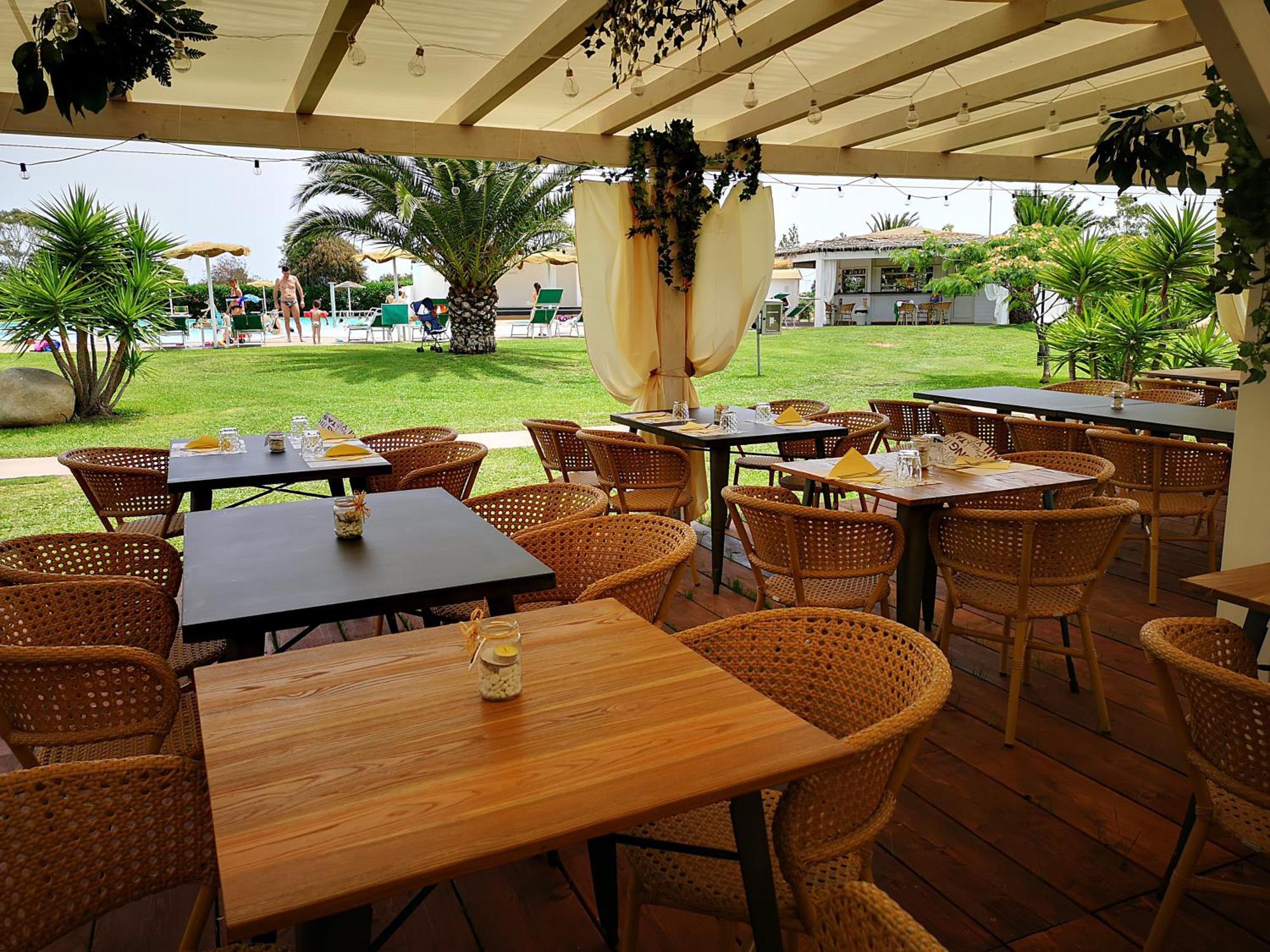 Rey Beach Club Monte Nai Ngoại thất bức ảnh
