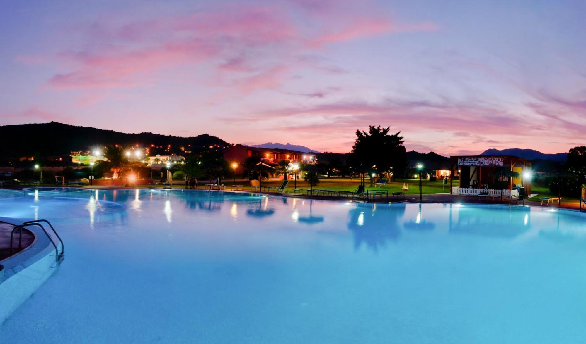 Rey Beach Club Monte Nai Ngoại thất bức ảnh
